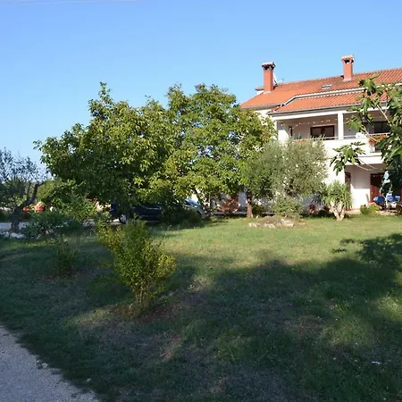 Apartments Denis Porec Exterior photo